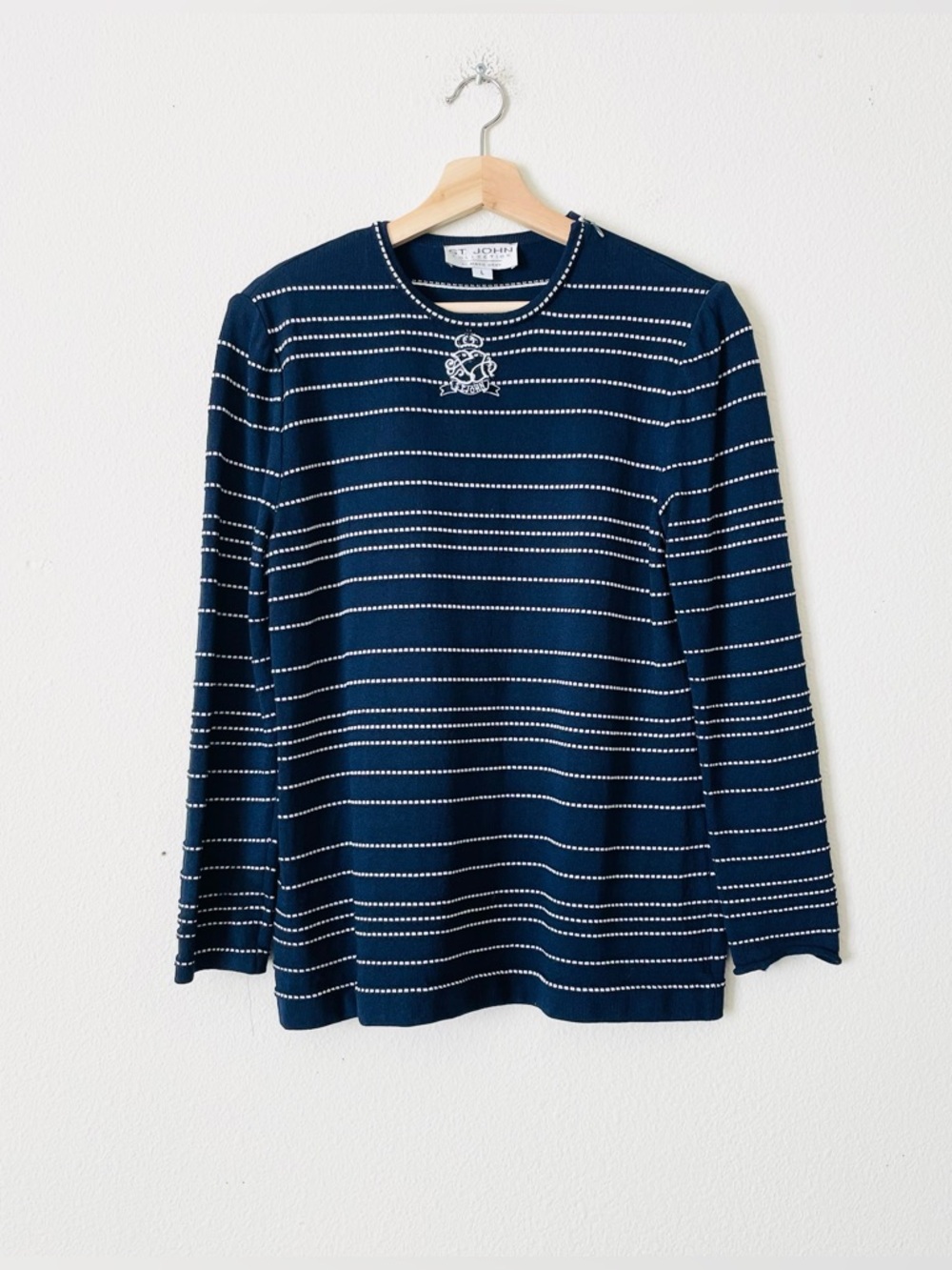 ST JOHN Collection LARGE knit striped 3/4 sleeve sweater  in navy & white